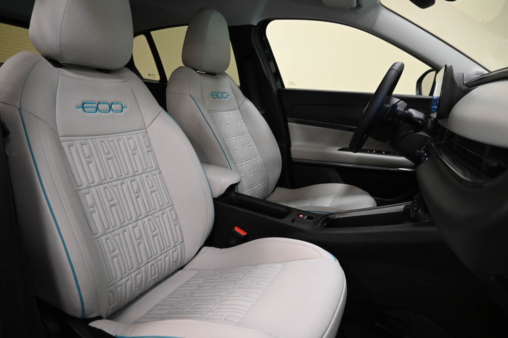 FIAT 600 (2023–>) 600 Hybrid 100 CV DCT MHEV L…