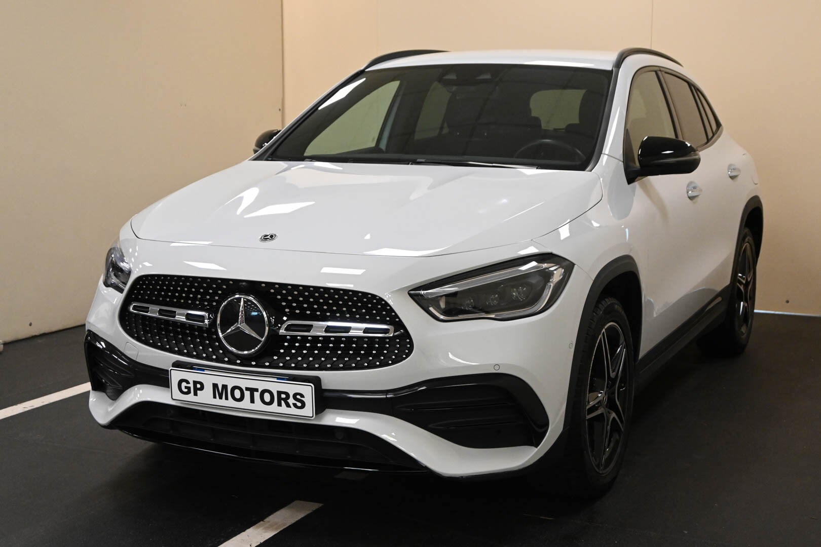MERCEDES GLA (H247) GLA 250 e hybrid E…