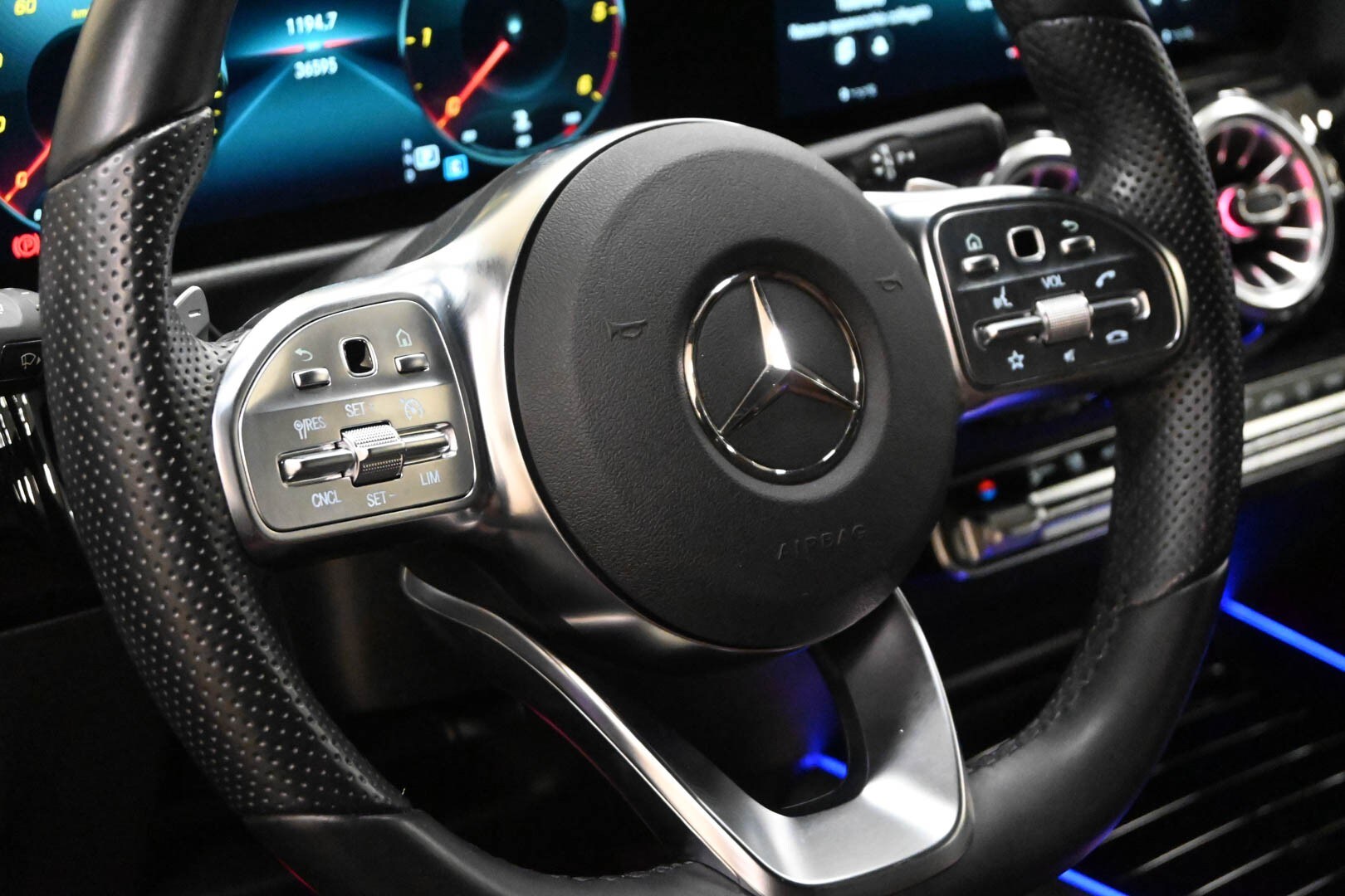 MERCEDES GLA (X156) GLA 200 d Automati…