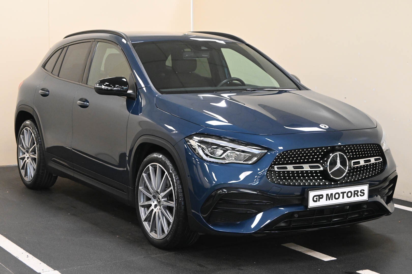 MERCEDES GLA (X156) GLA 200 d Automati…