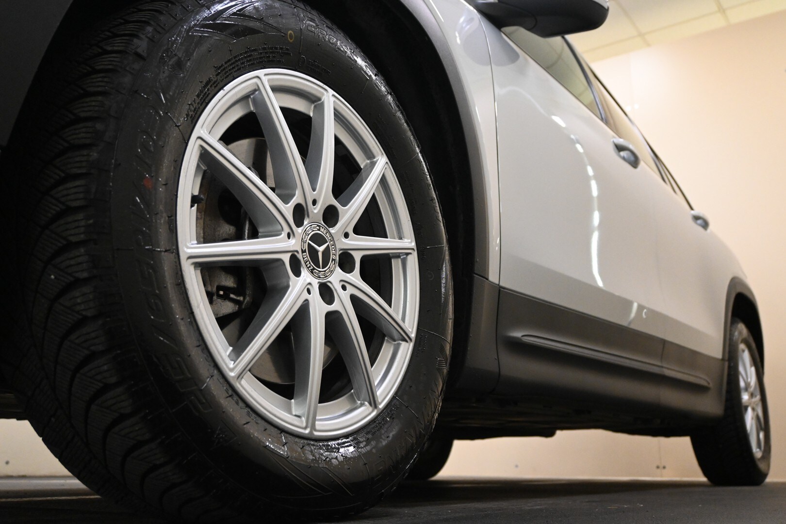 MERCEDES GLB (X247) GLB 200 d Automati…