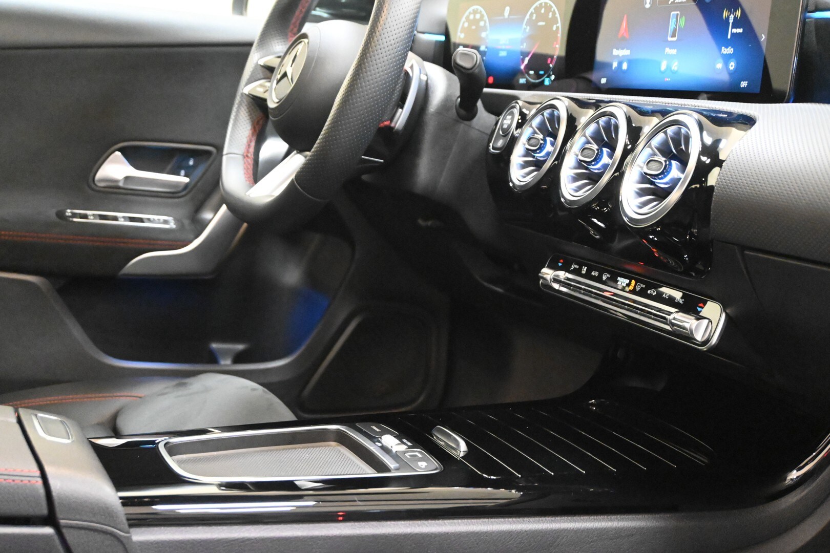 MERCEDES Classe A (V177) A 180 Automatic AM…