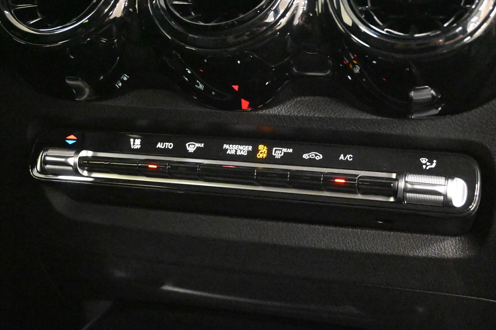 MERCEDES GLB (X247) GLB 180 d Automati…