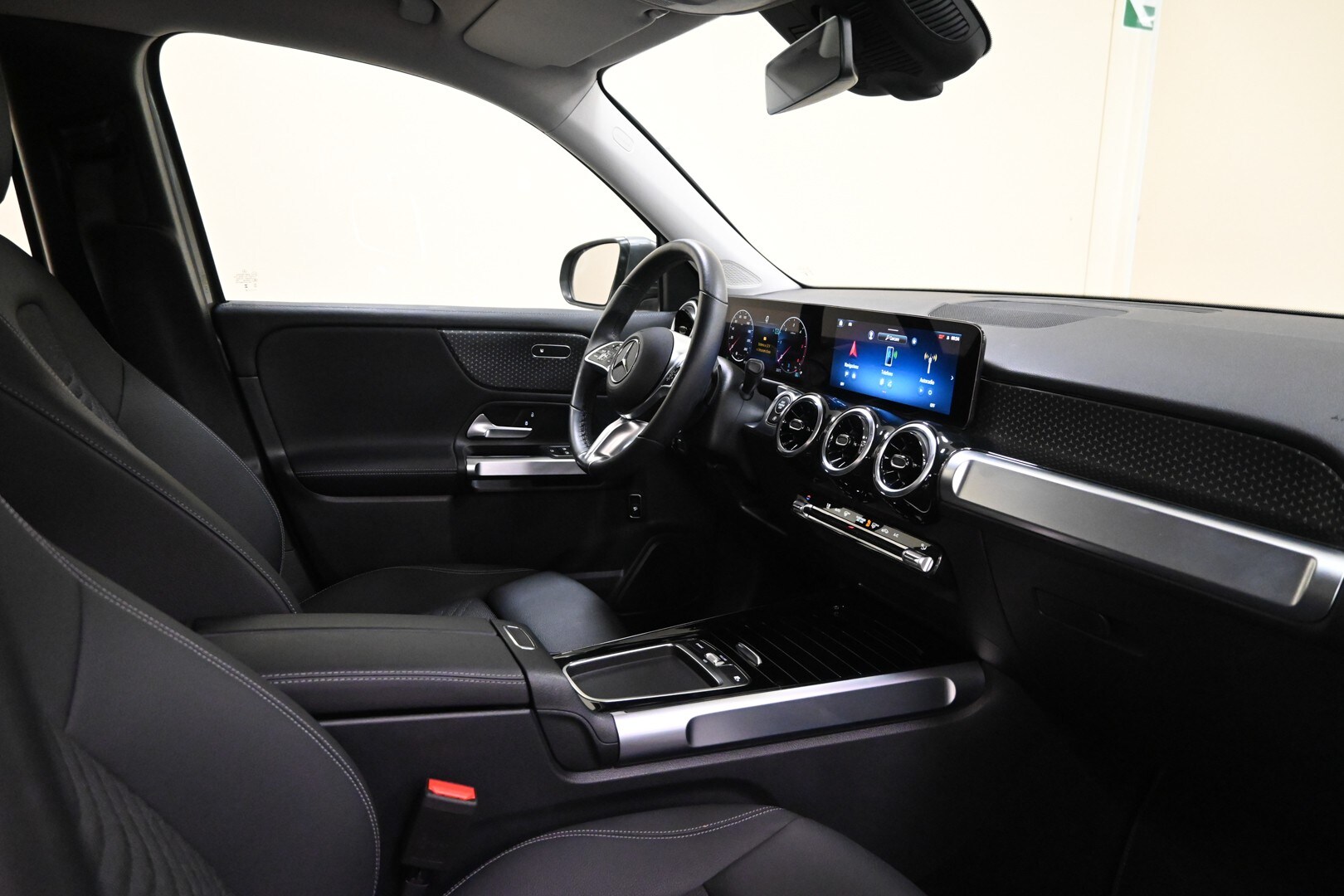 MERCEDES GLB (X247) GLB 180 d Automati…