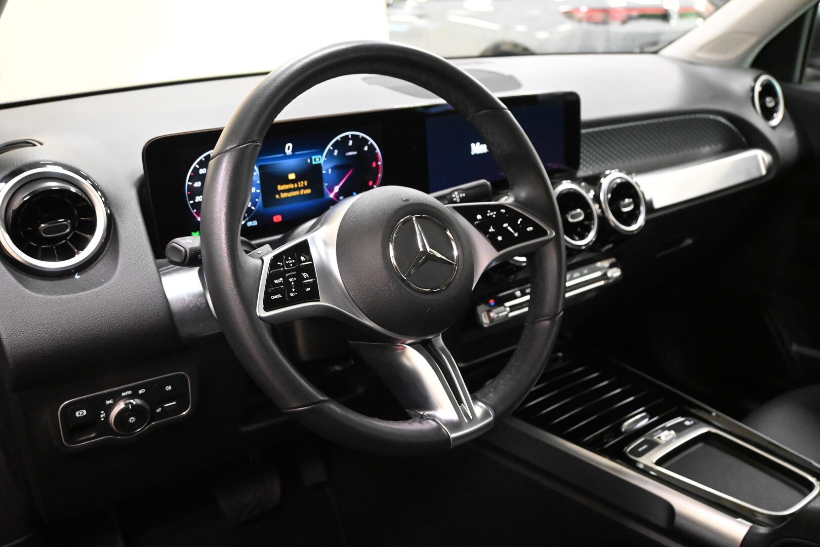 MERCEDES GLB (X247) GLB 180 d Automati…