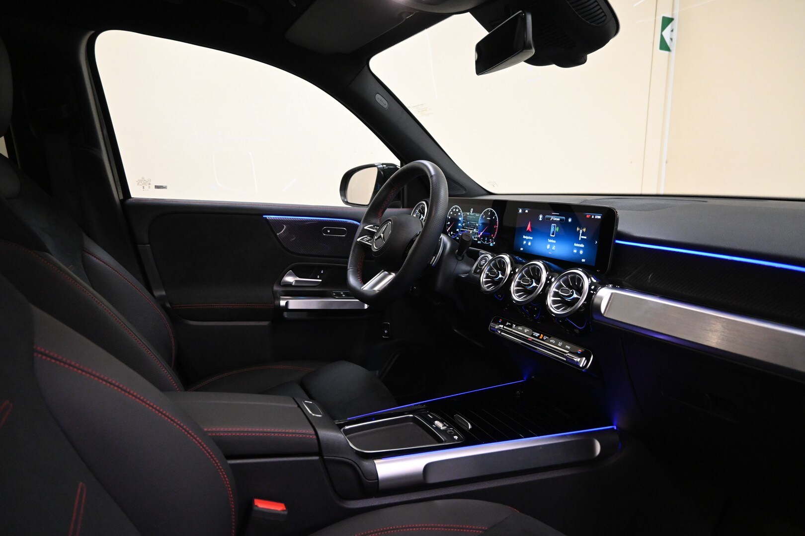 MERCEDES GLB (X247) GLB 200 d Automati…