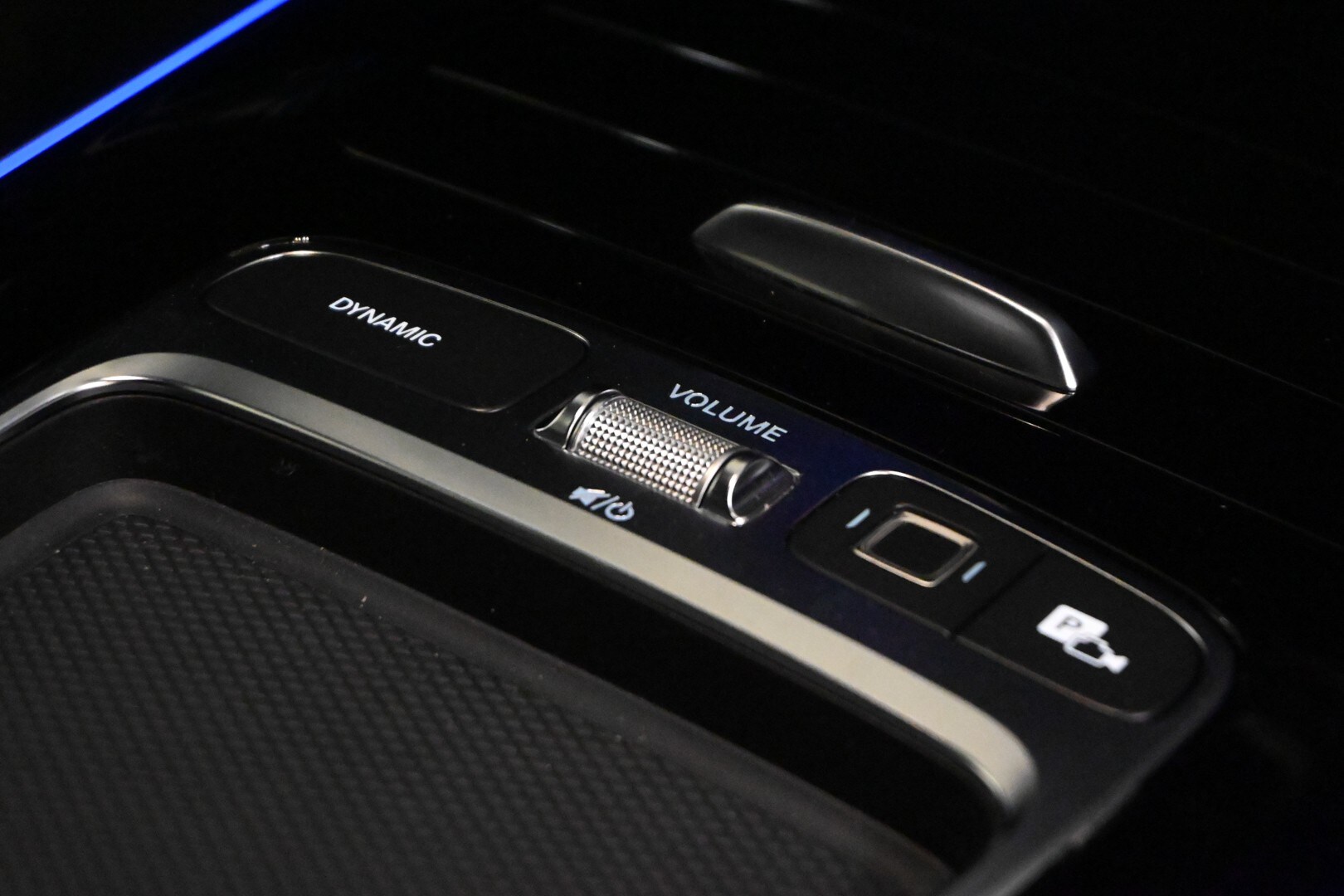 MERCEDES GLB (X247) GLB 200 d Automati…