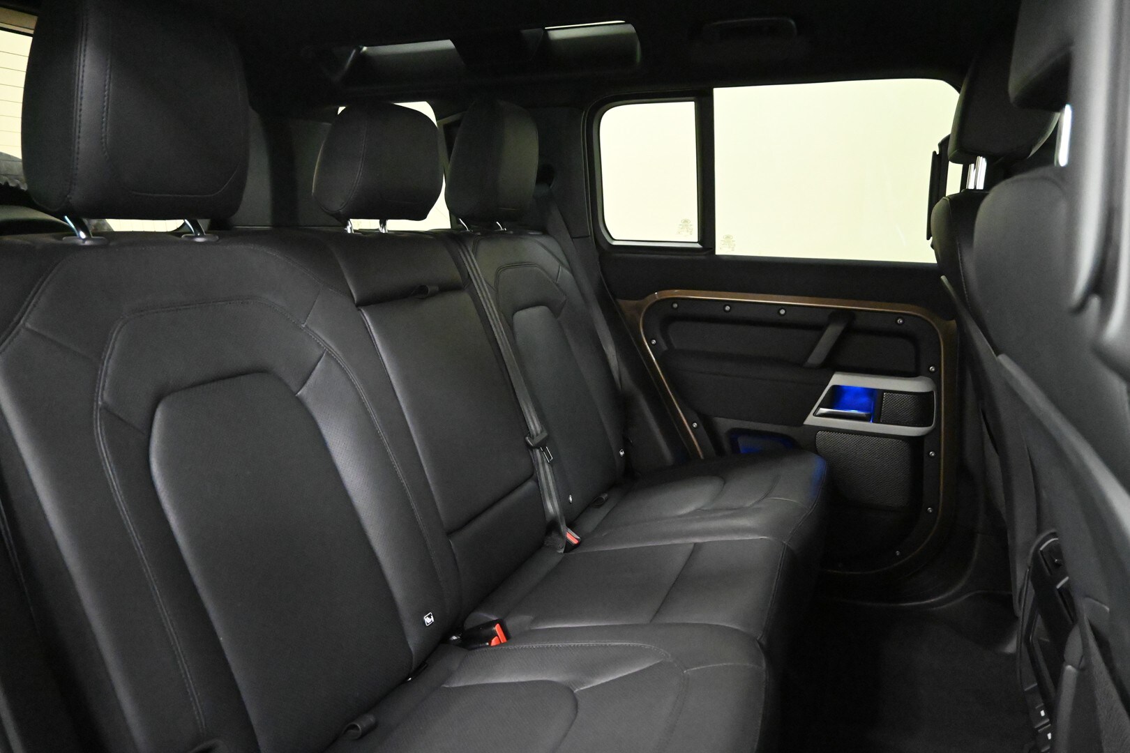 LAND ROVER Defender (2019) Defender 110 3.0D I6…