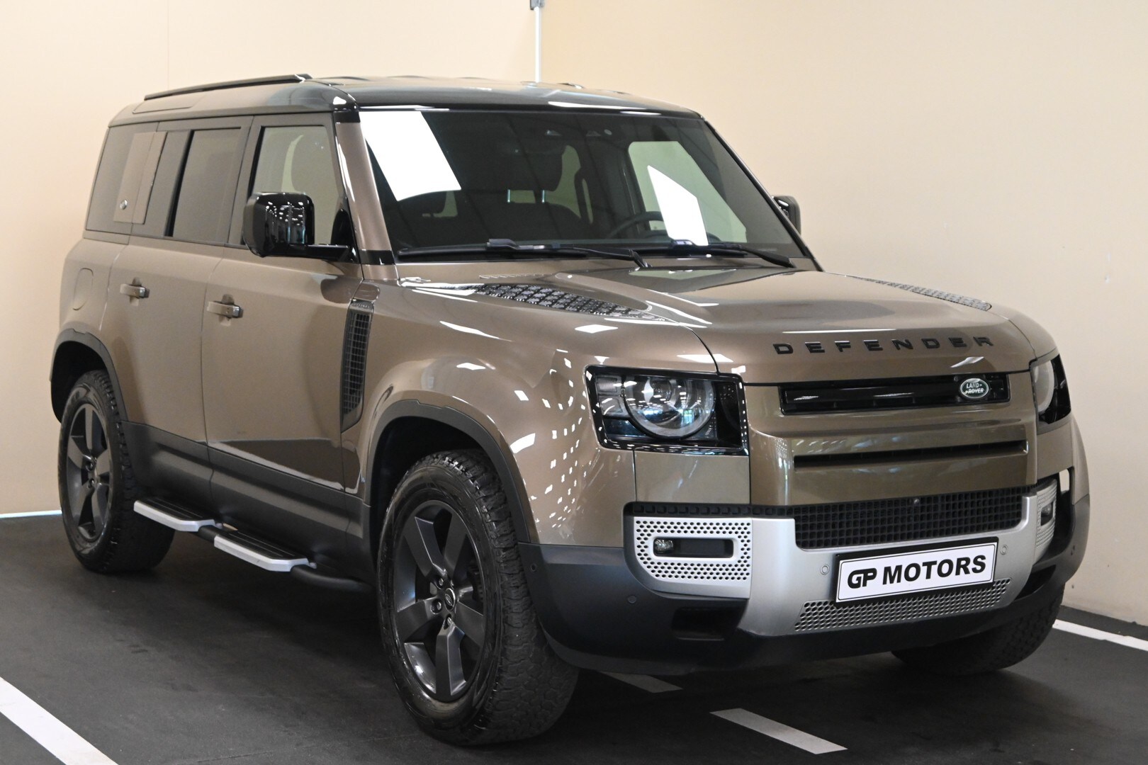 LAND ROVER Defender (2019) Defender 110 3.0D I6…