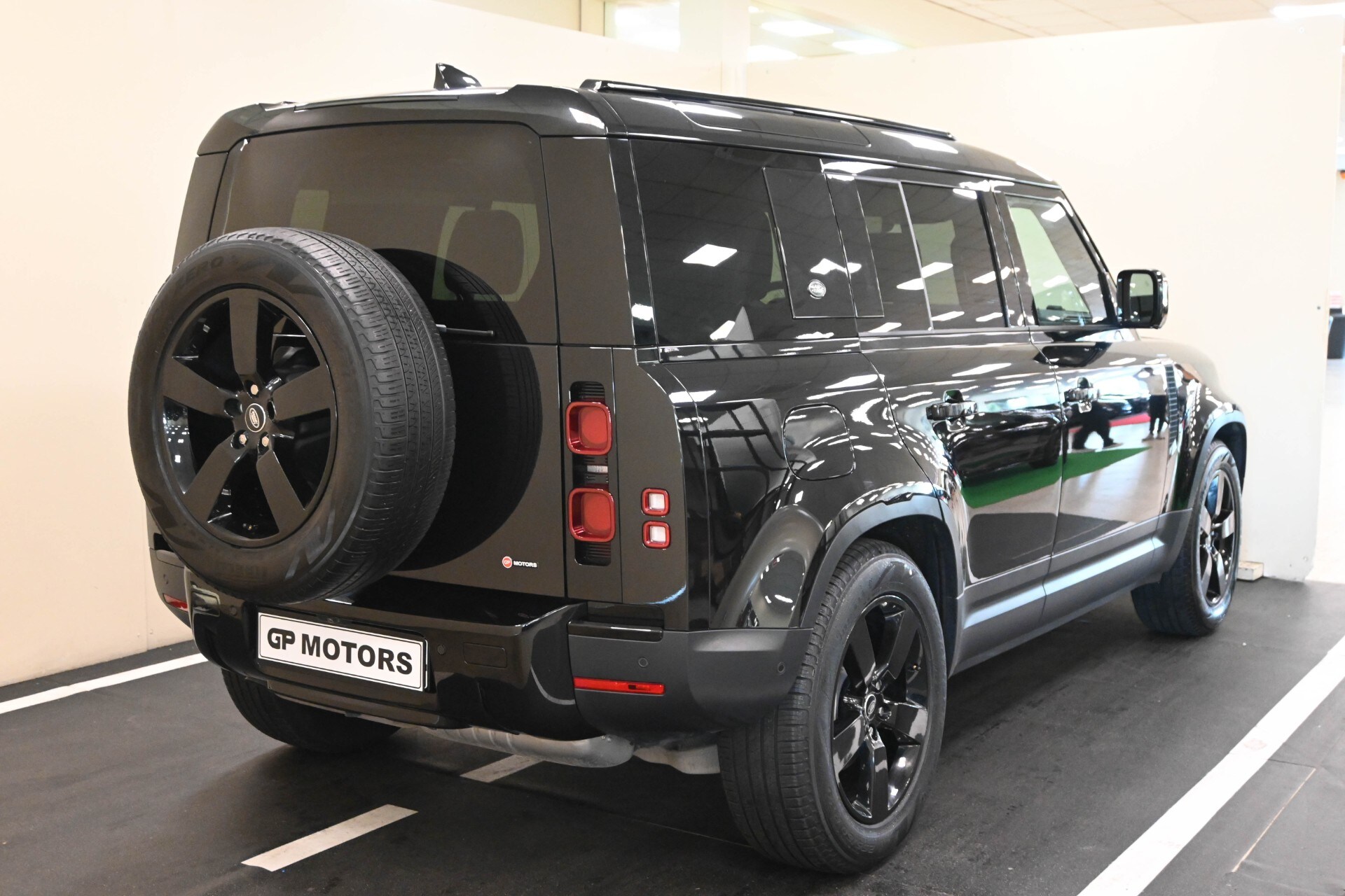 LAND ROVER Defender (2019) Defender 110 3.0D I6…