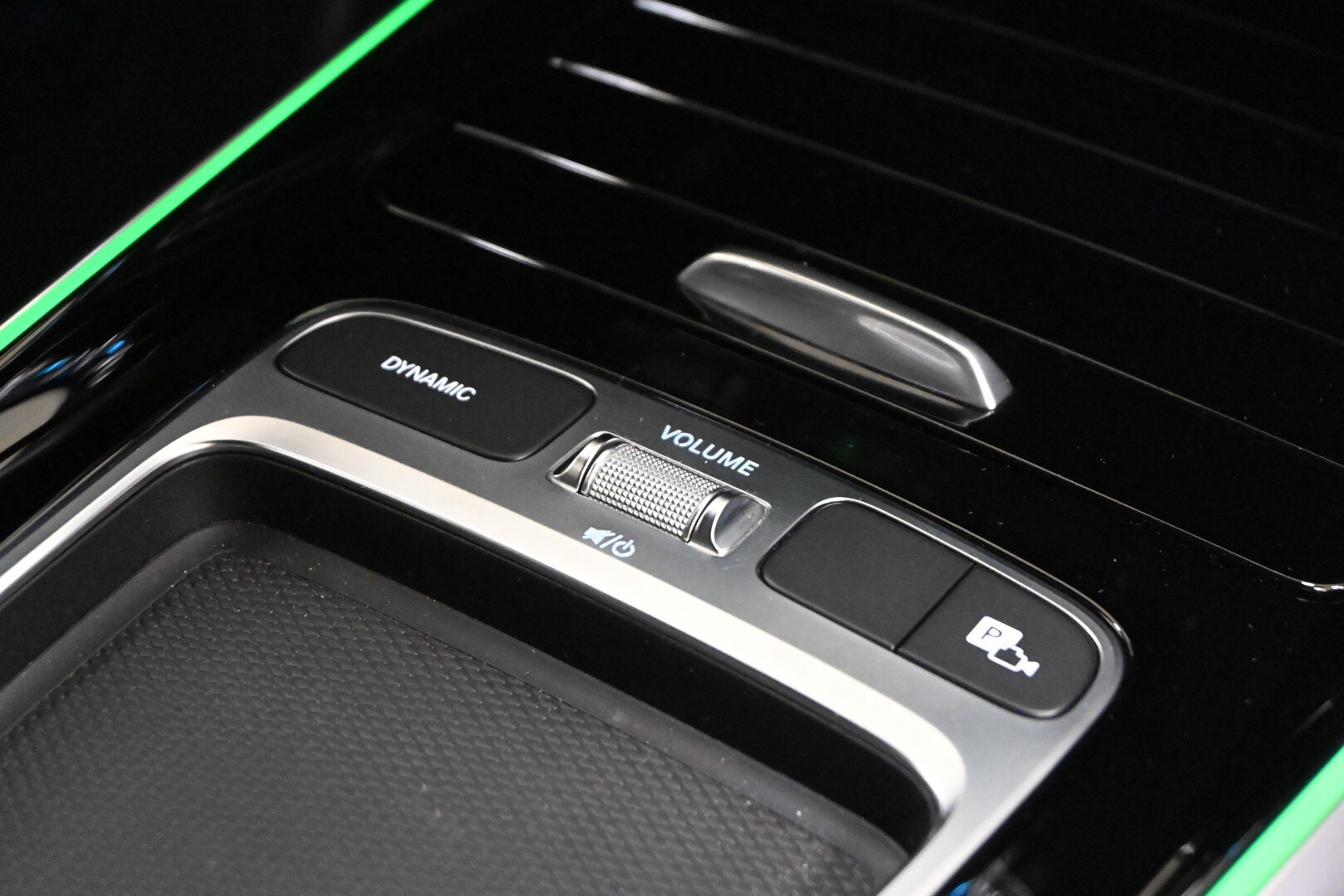 MERCEDES GLA (H247) GLA 180 d Automati…