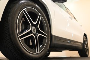 MERCEDES GLA (H247) GLA 180 d Automati…