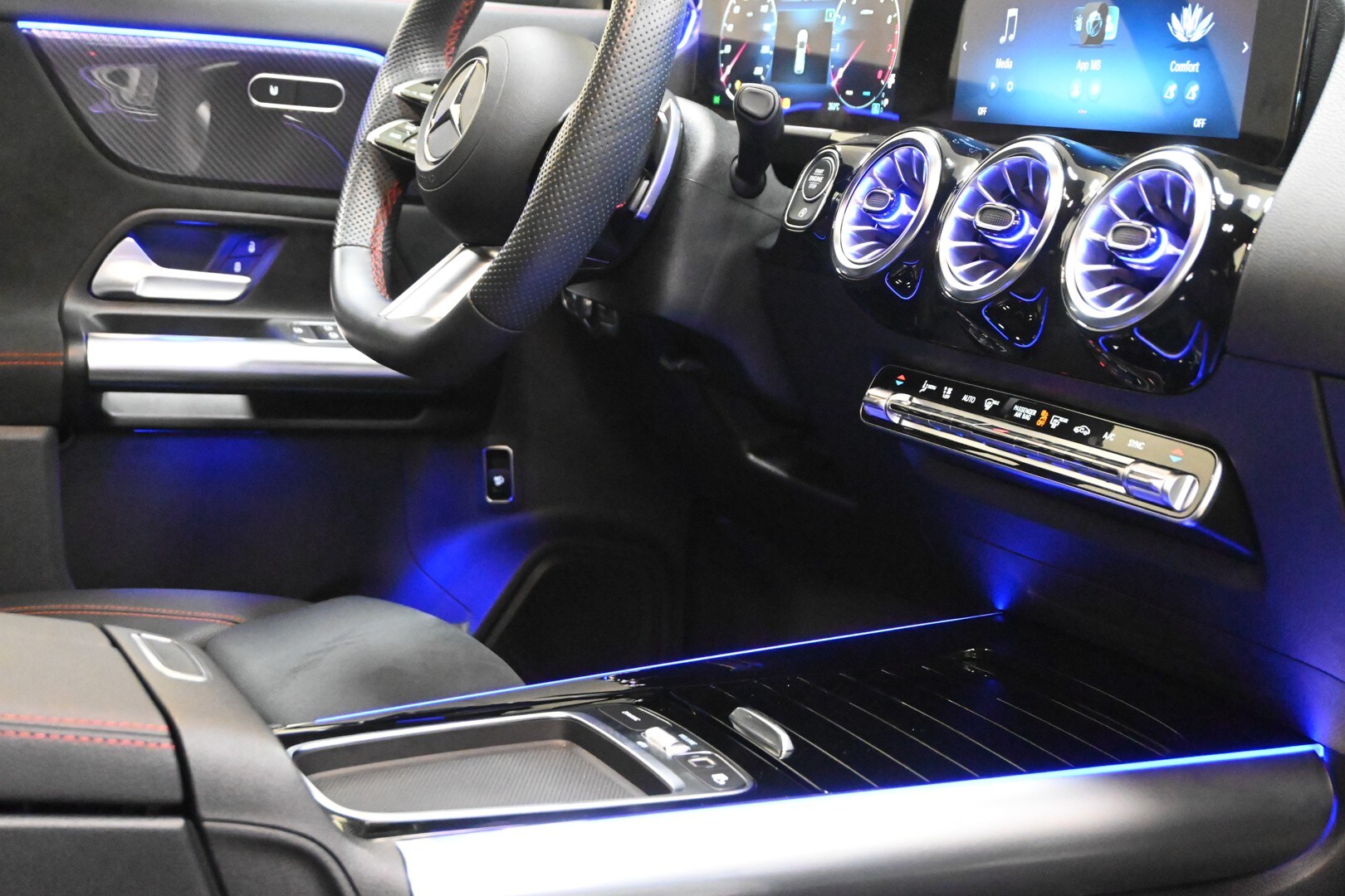 MERCEDES GLA (H247) GLA 200 Automatic …
