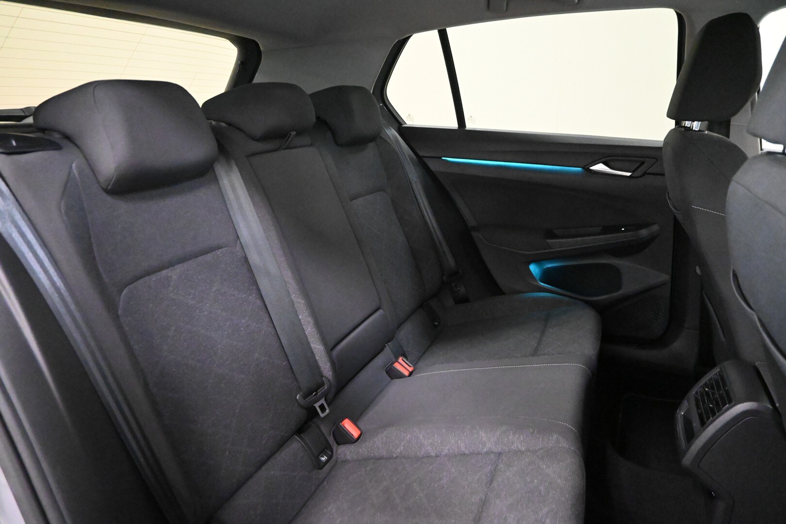 VOLKSWAGEN Golf 8ª serie Golf 1.0 eTSI EVO DSG…