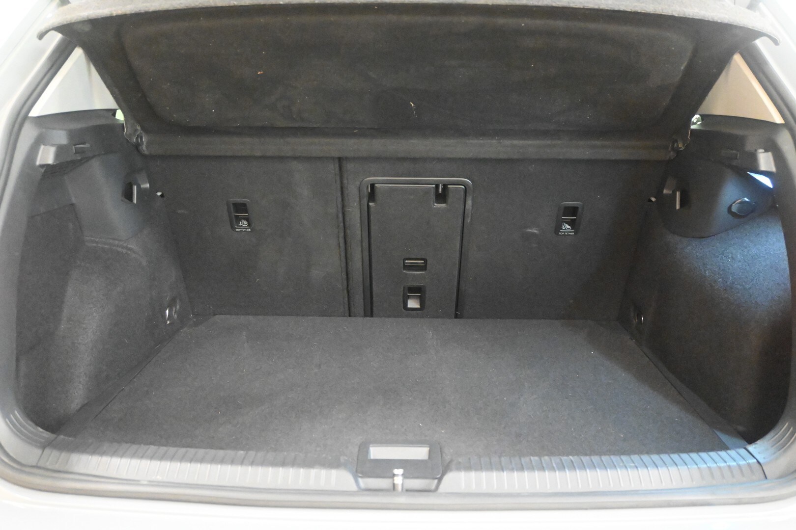 VOLKSWAGEN Golf 8ª serie Golf 1.0 eTSI EVO DSG…