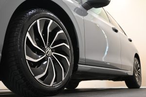 VOLKSWAGEN Golf 8ª serie Golf 1.0 eTSI EVO DSG…