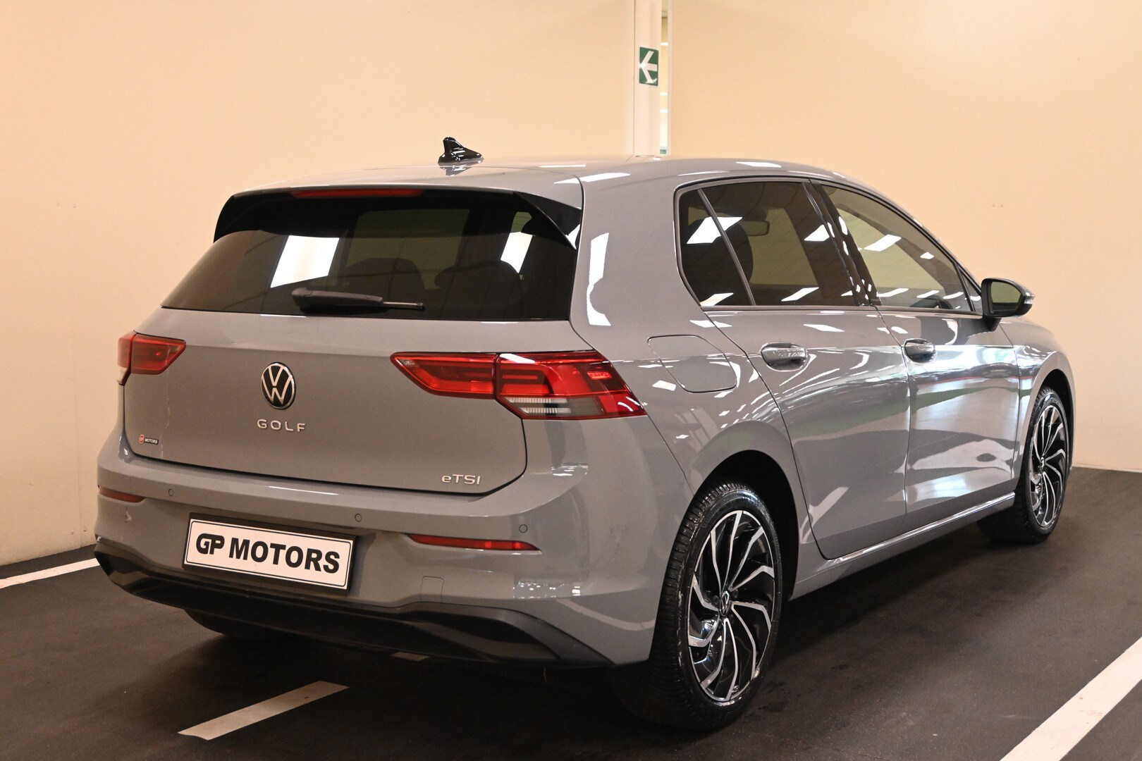 VOLKSWAGEN Golf 8ª serie Golf 1.0 eTSI EVO DSG…