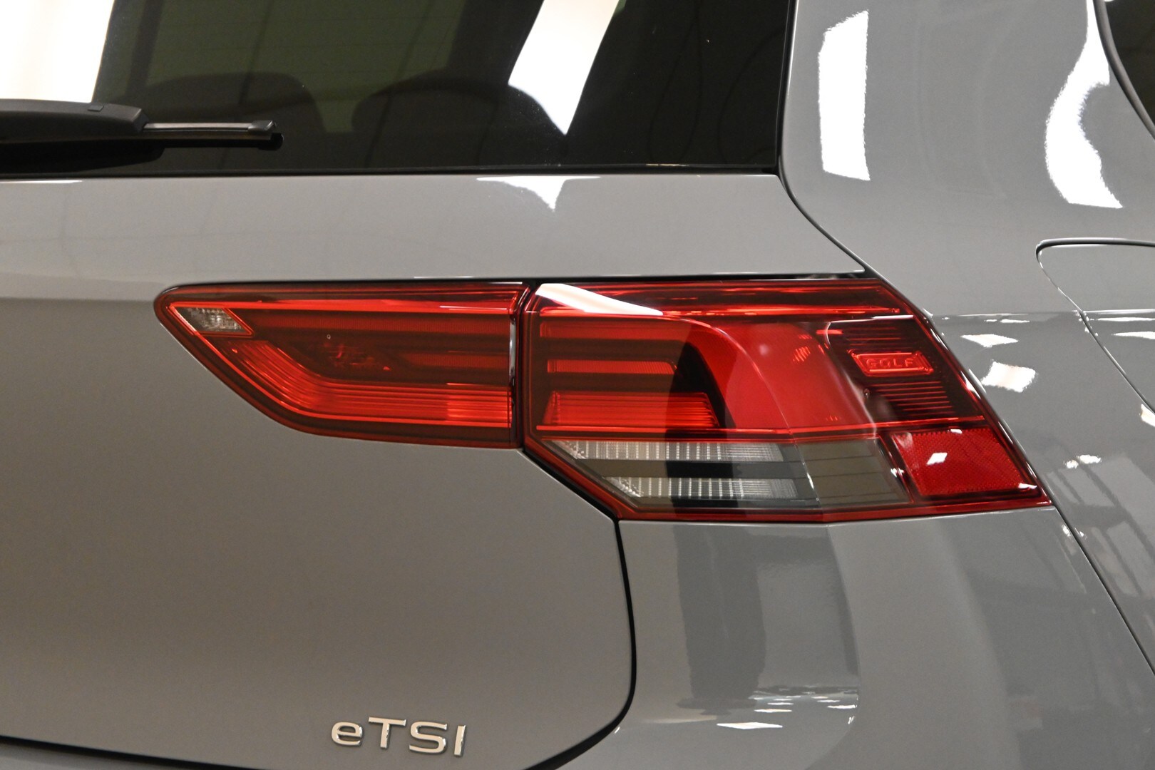 VOLKSWAGEN Golf 8ª serie Golf 1.0 eTSI EVO DSG…