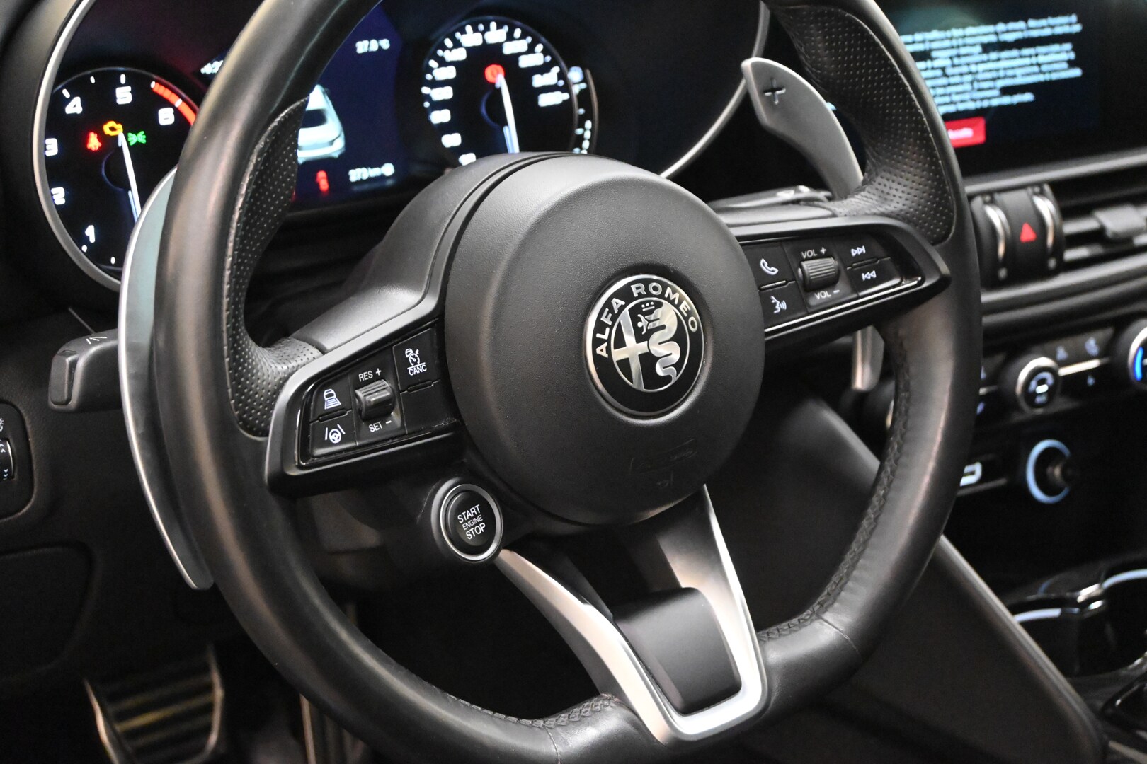 ALFA ROMEO Giulia (2016) Giulia 2.0 Turbo 280 C…