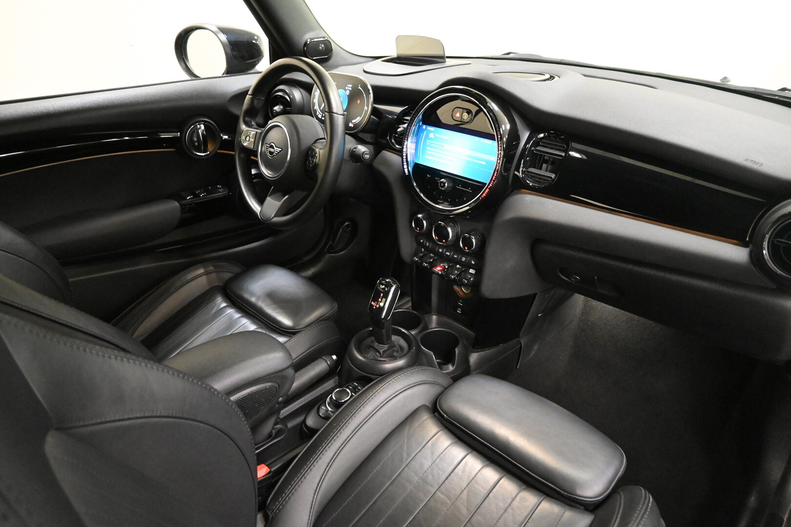 MINI Mini Cabrio (F57) Mini 1.5 Cooper Yours …