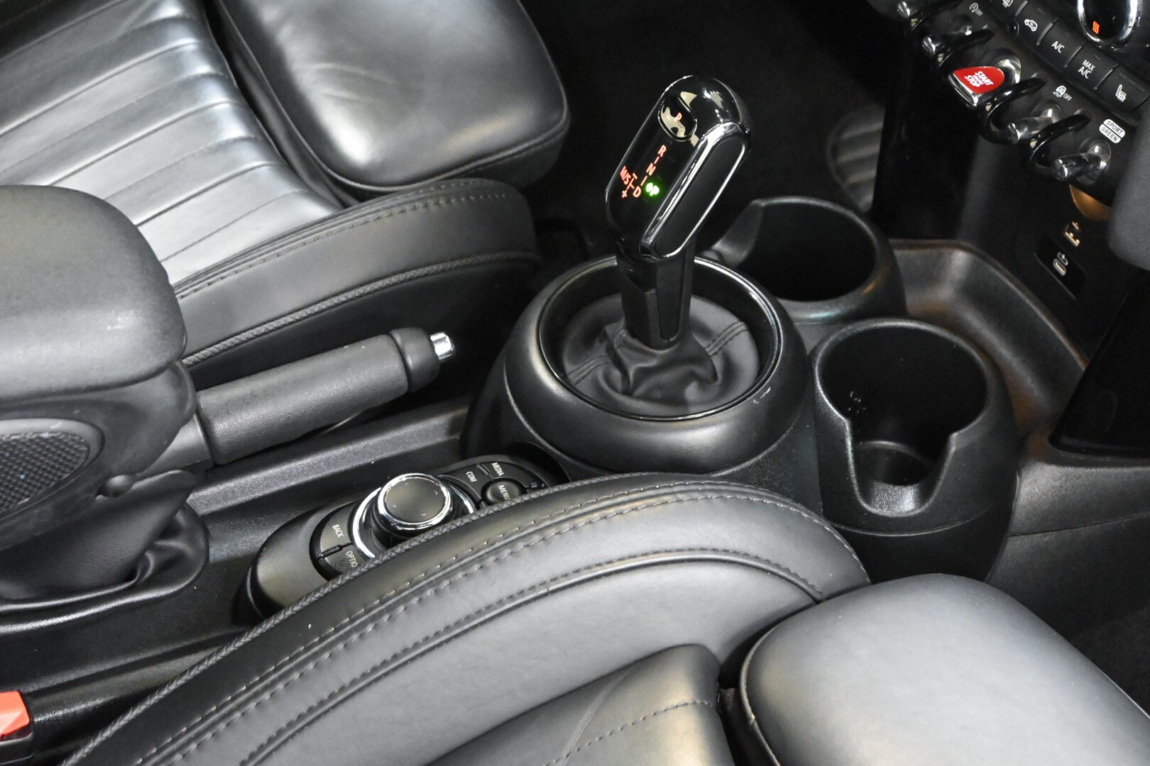 MINI Mini Cabrio (F57) Mini 1.5 Cooper Yours …