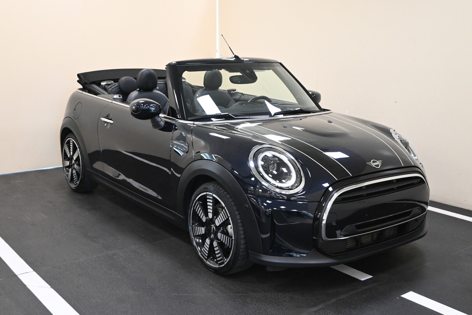 MINI Mini Cabrio (F57) Mini 1.5 Cooper Yours …