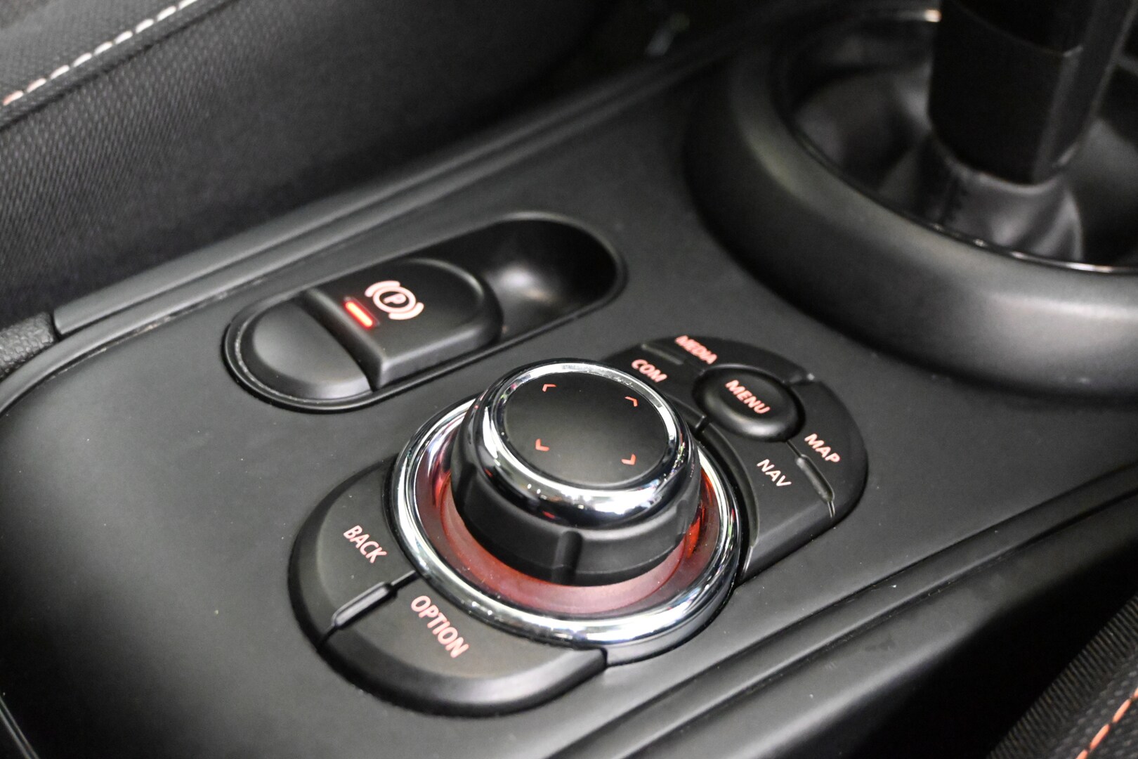 MINI Mini Countrym.(F60) Mini 2.0 Cooper D Clas…