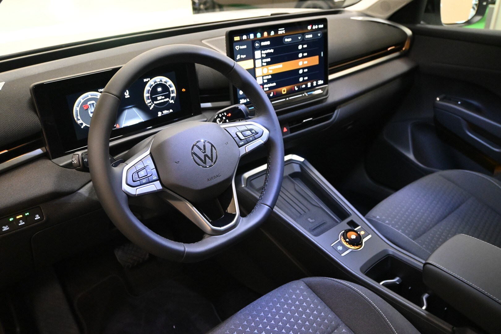 VOLKSWAGEN T-Roc 2ª serie T-Roc 1.5 eTSI ACT 1…
