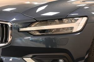 VOLVO V60 (2018–>) V60 D4 Geartronic Inscription