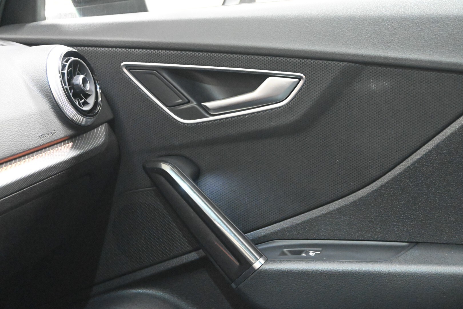 AUDI Q2 Q2 35 TDI S tronic S line Edition