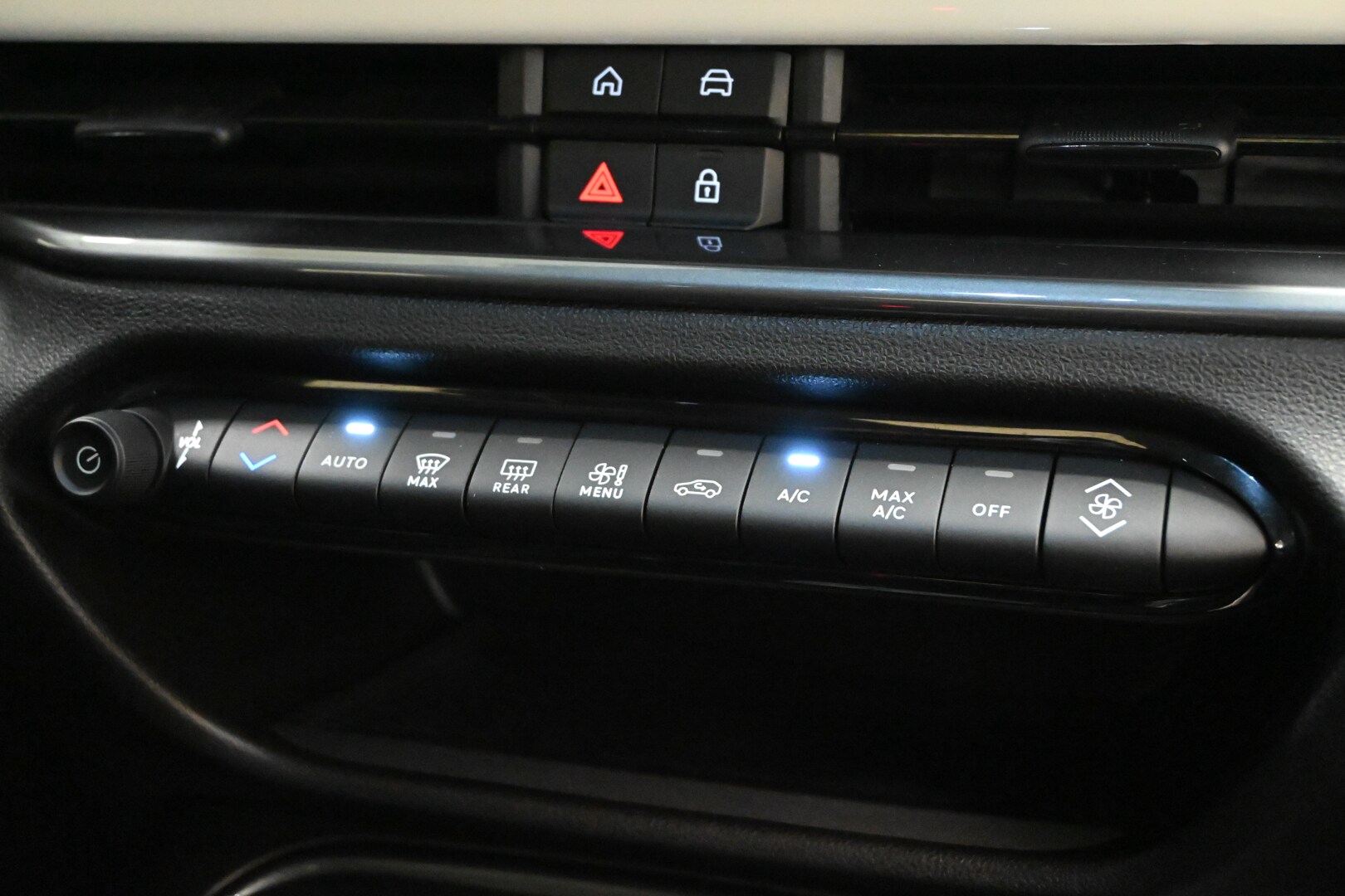 FIAT 600 (2023–>) 600 Hybrid 145 CV DCT MHEV Icon
