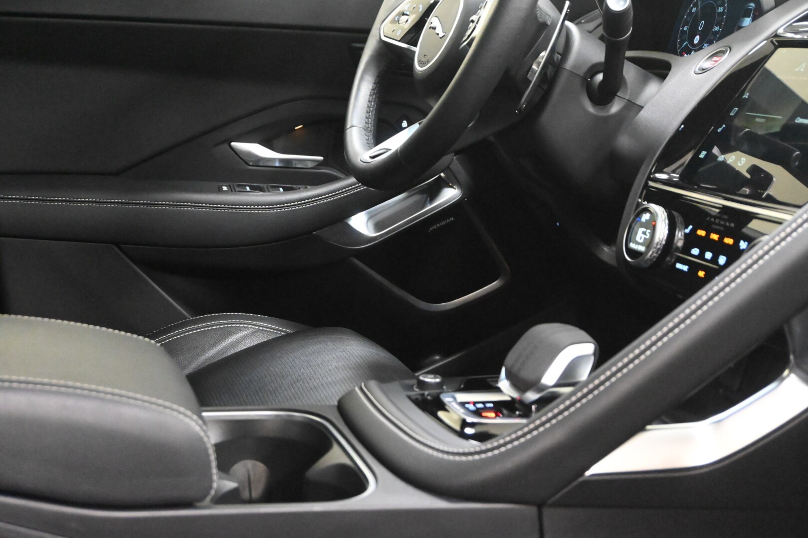 JAGUAR E-Pace (X540) E-Pace 1.5 I3 160 CV…