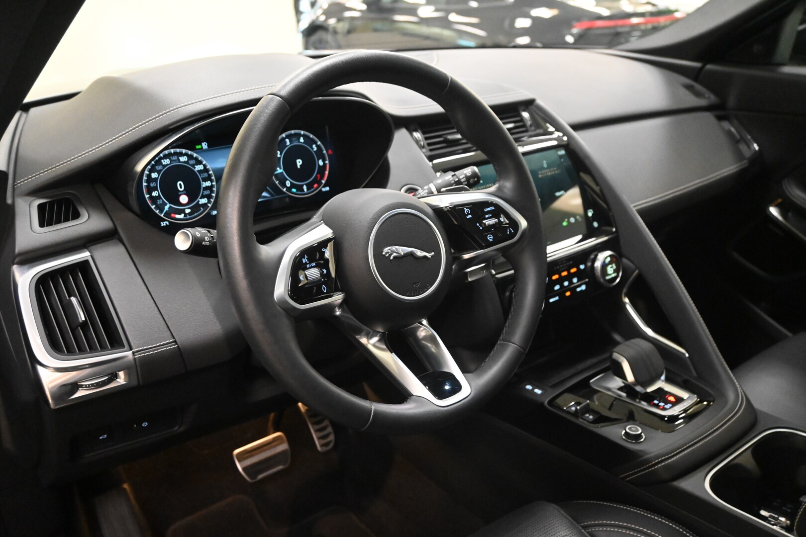 JAGUAR E-Pace (X540) E-Pace 1.5 I3 160 CV…