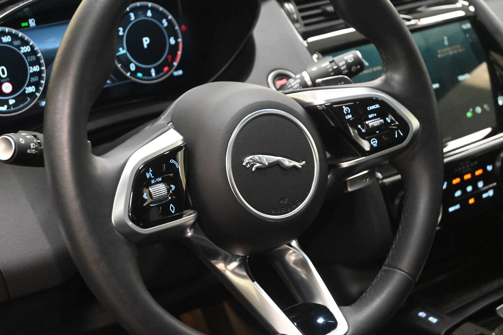 JAGUAR E-Pace (X540) E-Pace 1.5 I3 160 CV…