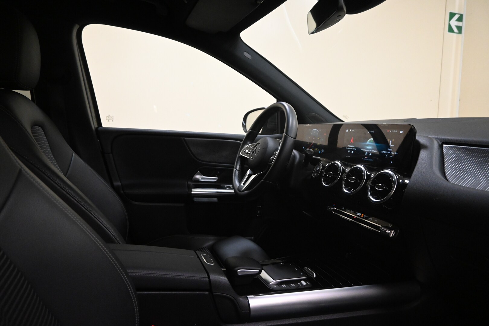 MERCEDES Classe B (W247) B 180 Automatic Sport