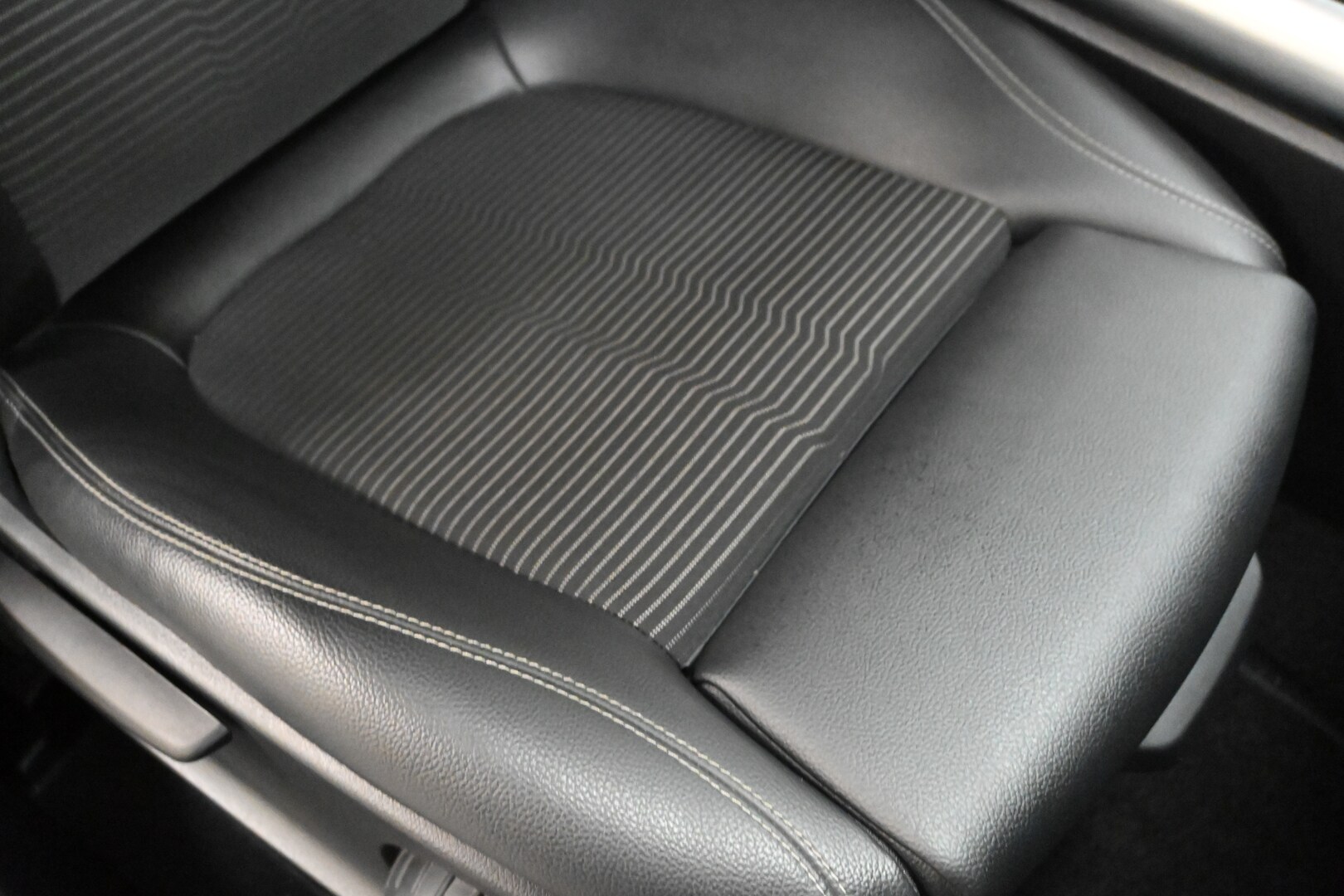MERCEDES Classe B (W247) B 180 Automatic Sport
