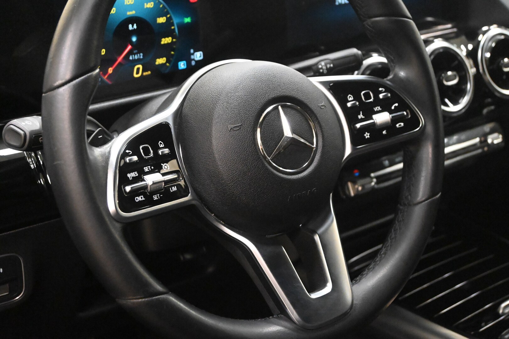 MERCEDES Classe B (W247) B 180 Automatic Sport