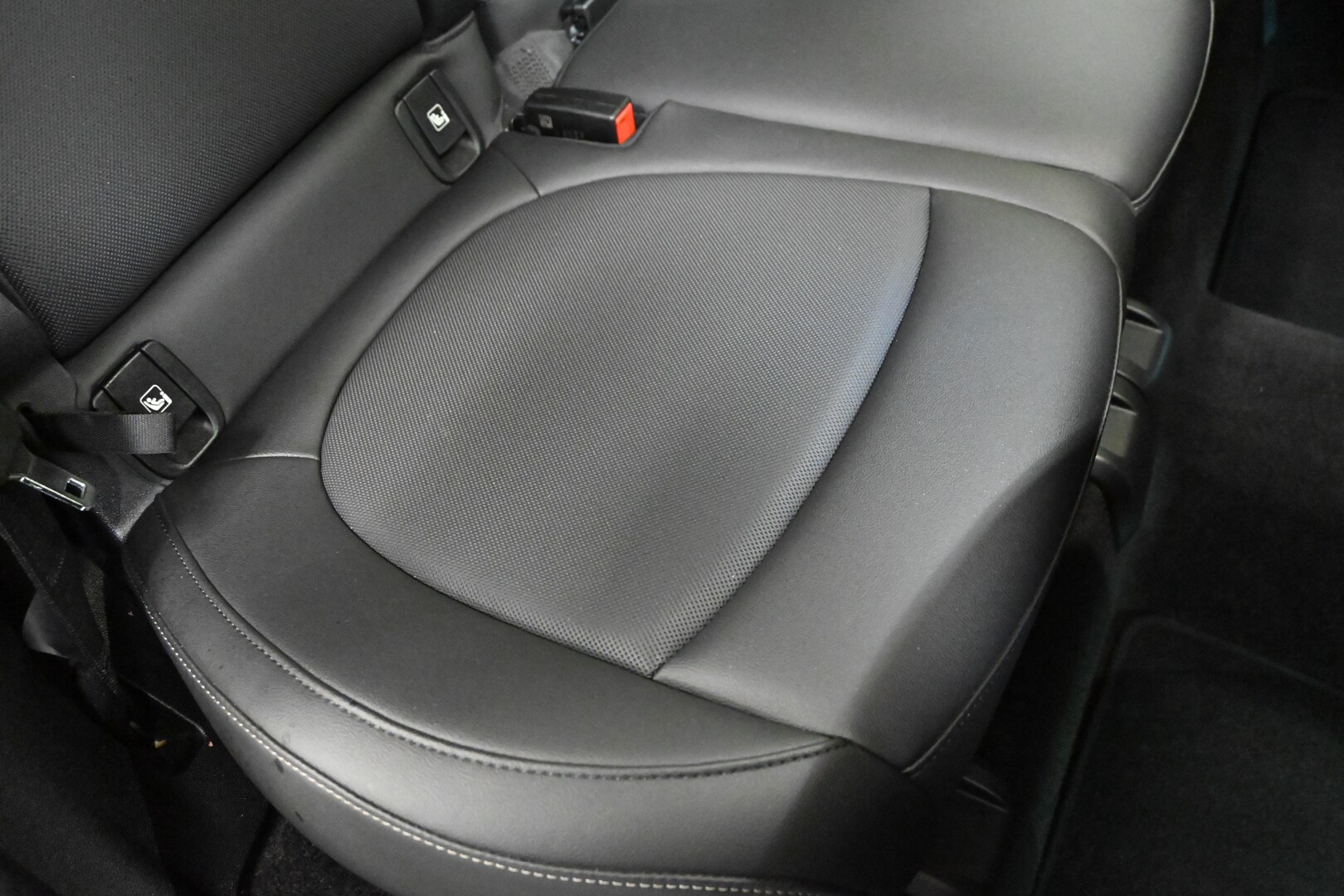 MINI Mini Countrym.(F60) Mini 1.5 Cooper Busine…