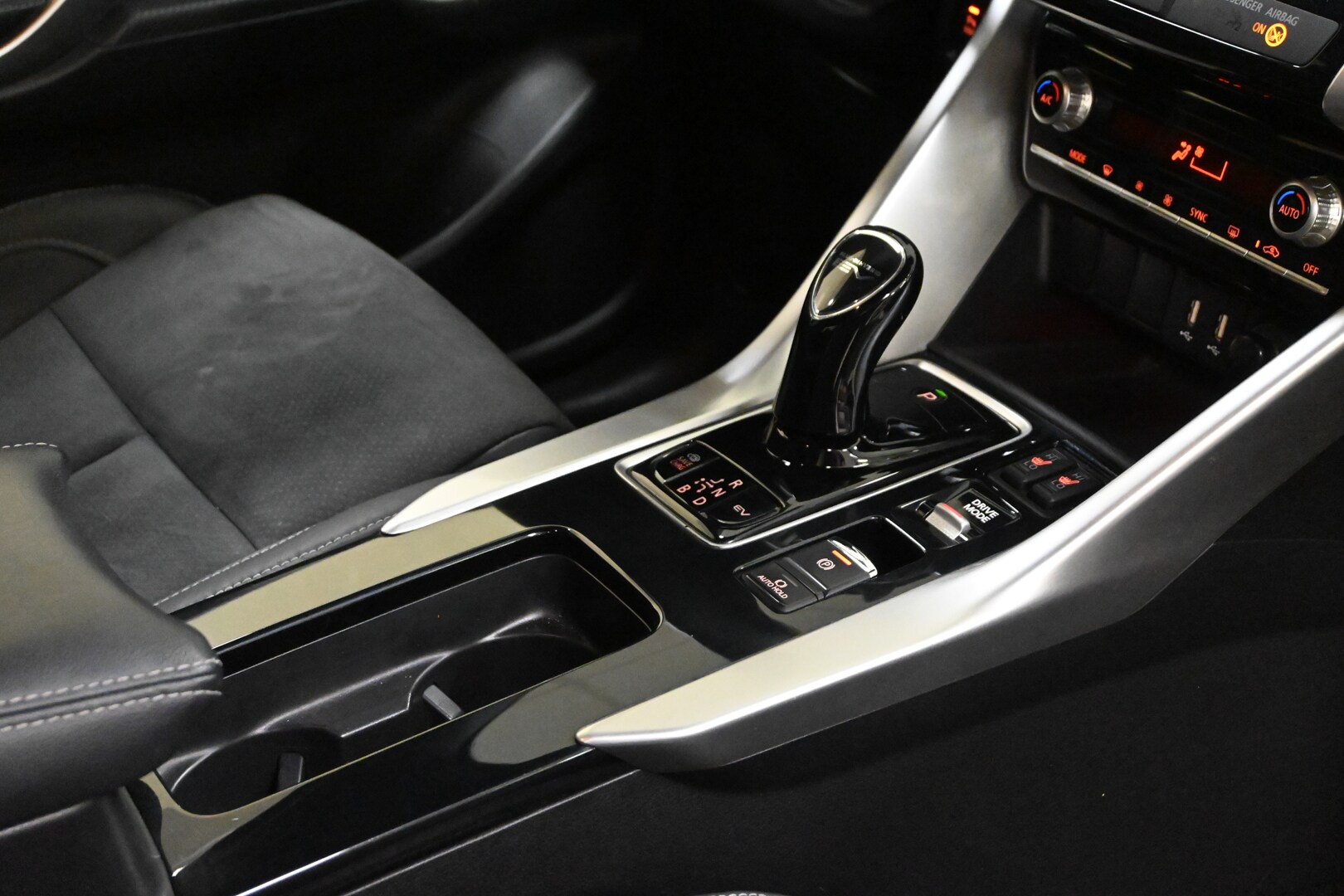 MITSUBISHI Eclipse Cross Eclipse Cross 2.4 MIVE…