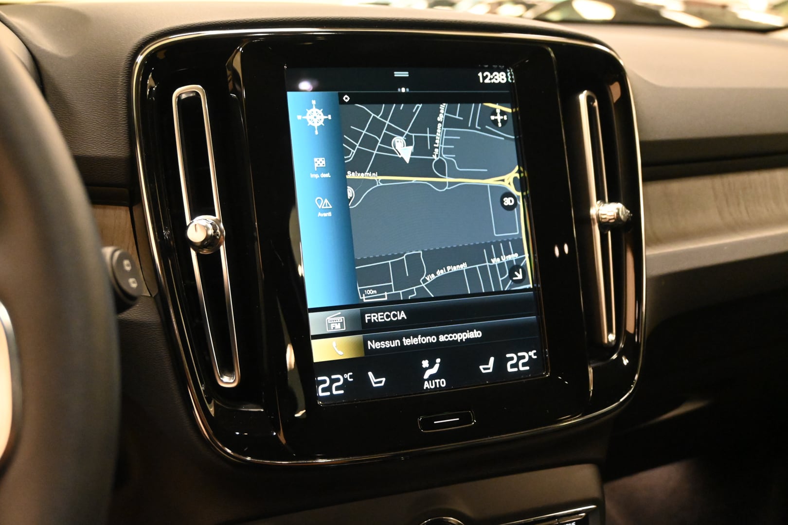VOLVO XC40 (2017–>) XC40 T2 Geartronic Momentu…