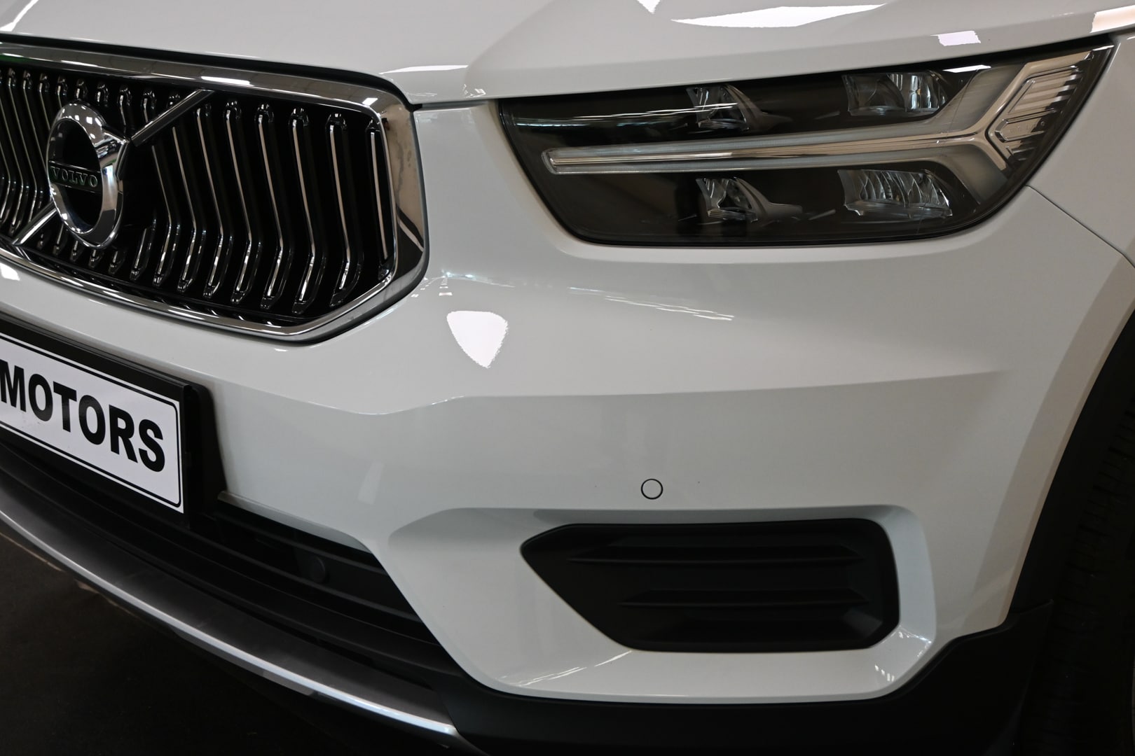 VOLVO XC40 (2017–>) XC40 T2 Geartronic Momentu…