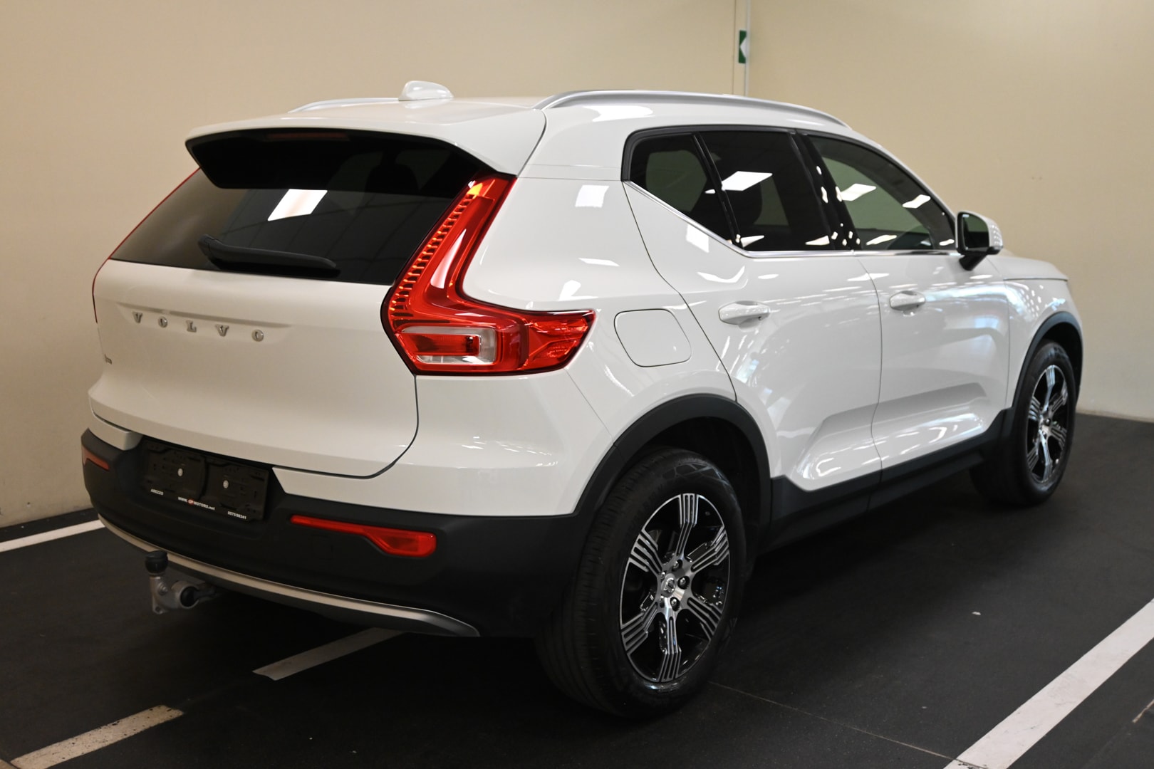 VOLVO XC40 (2017–>) XC40 T2 Geartronic Momentu…