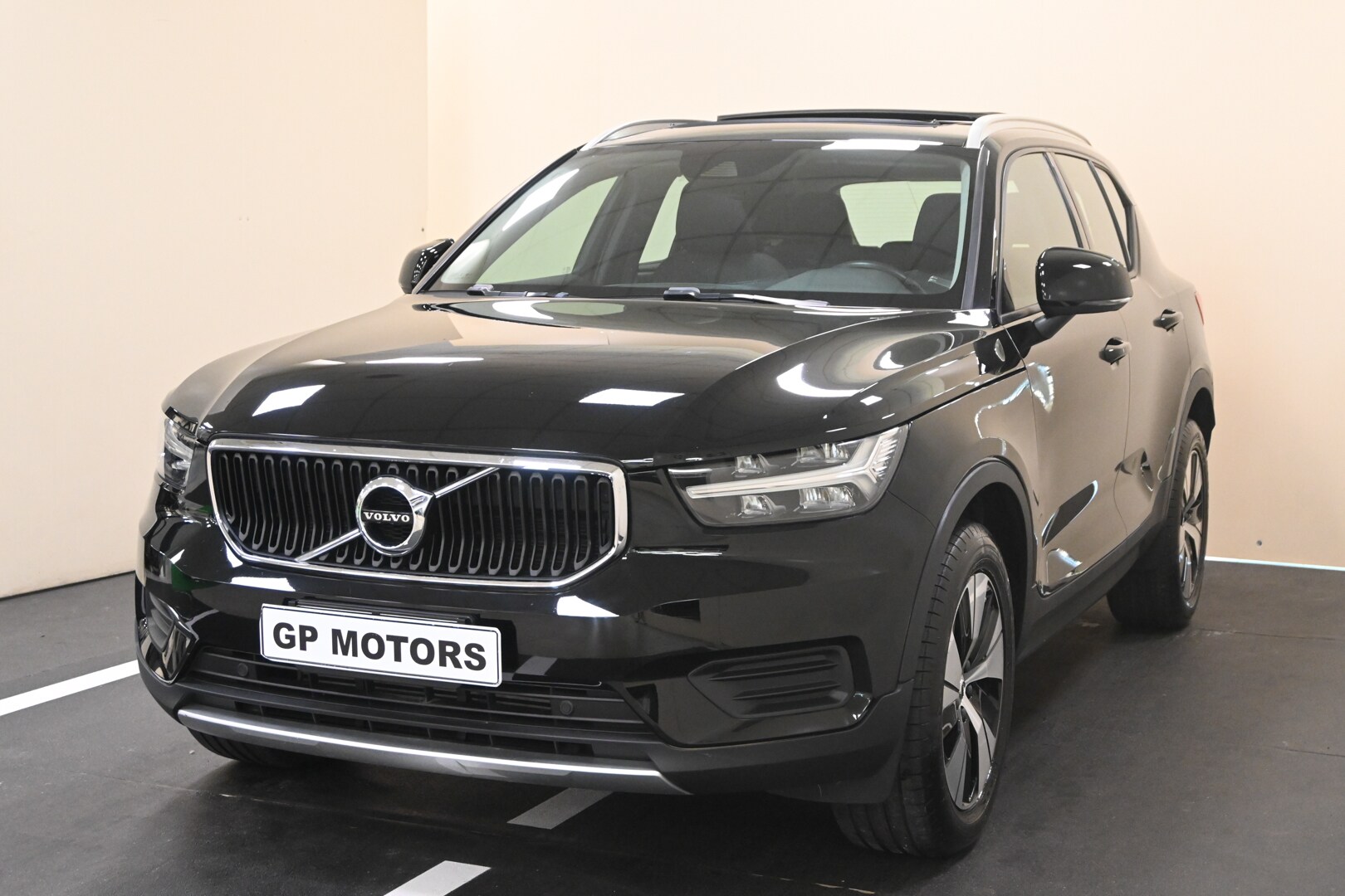 VOLVO XC40 (2017–>) XC40 T2 Momentum
