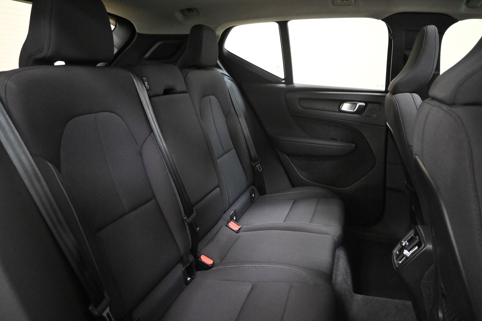 VOLVO XC40 (2017–>) XC40 T2 Momentum