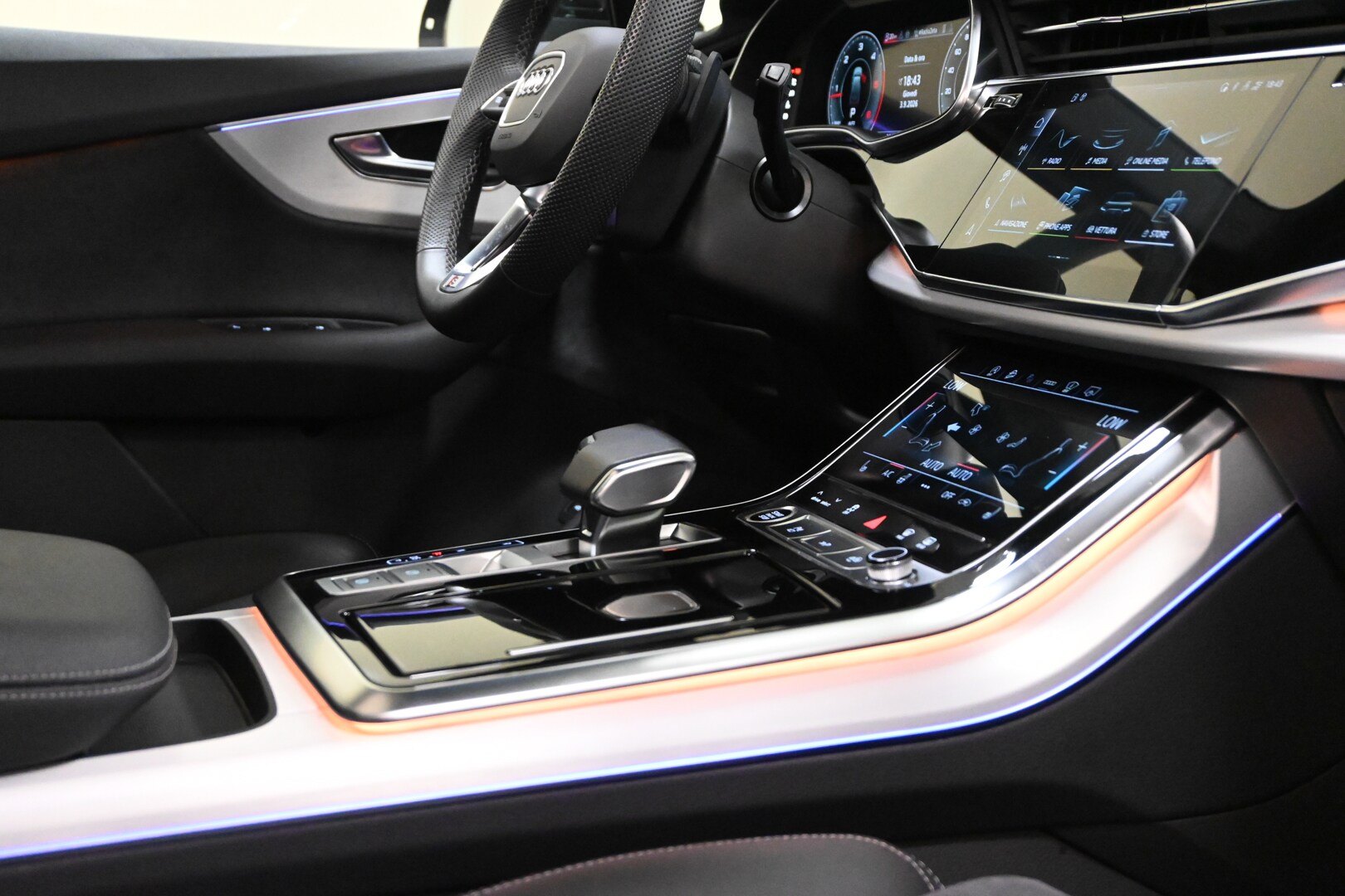 AUDI Q7 2ª serie Q7 SUV 50 TDI quattro tiptron…