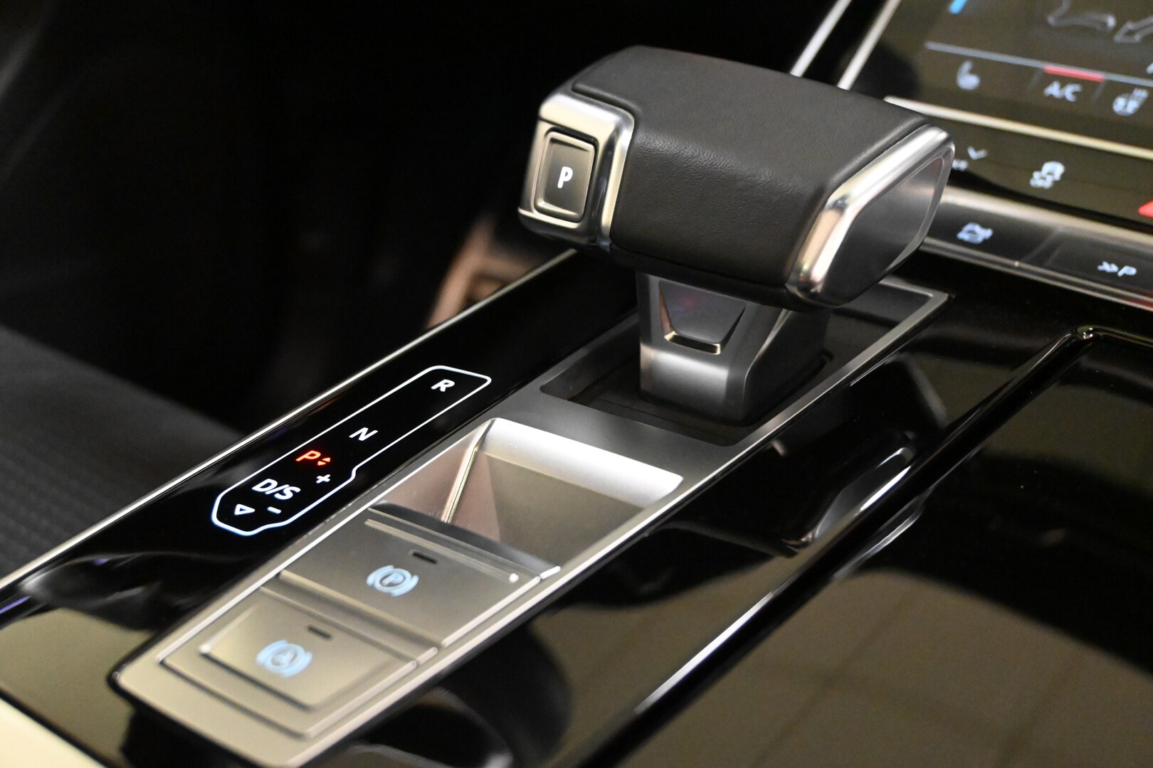 AUDI Q7 2ª serie Q7 SUV 50 TDI quattro tiptron…