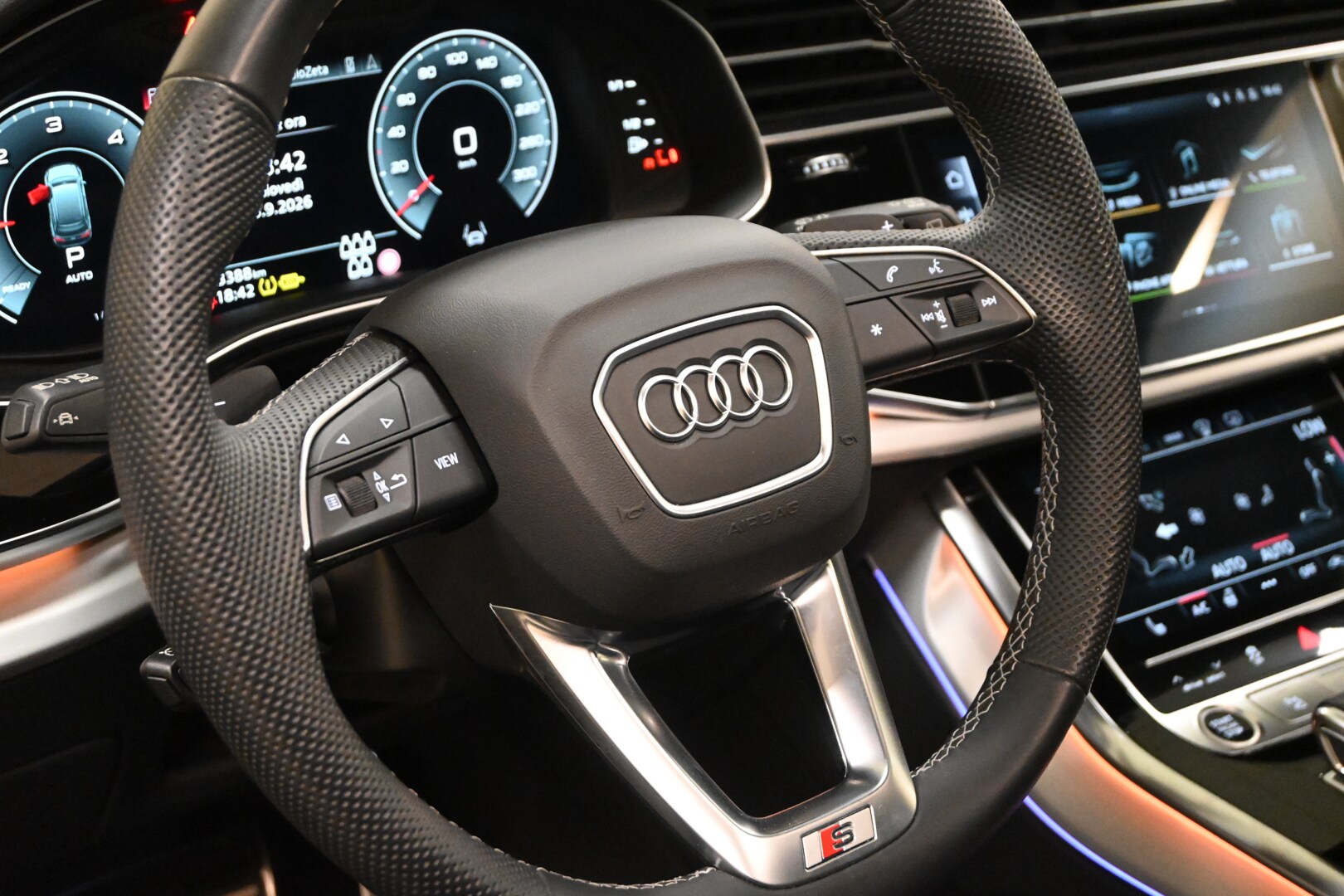 AUDI Q7 2ª serie Q7 SUV 50 TDI quattro tiptron…