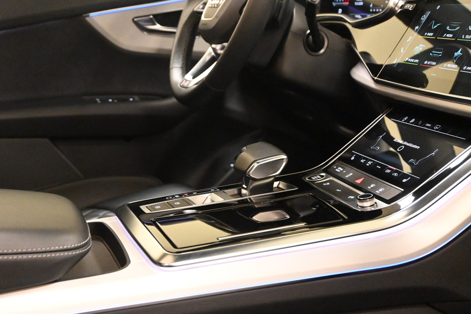AUDI Q8 Q8 50 TDI 286 CV quattro tiptronic Sport