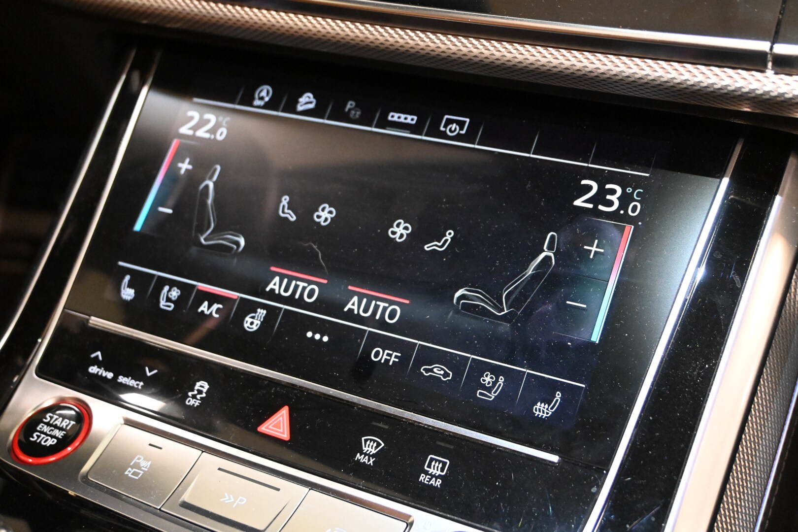 AUDI Q8 RS Q8 TFSI V8 quattro tiptronic