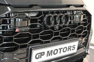 AUDI Q8 RS Q8 TFSI V8 quattro tiptronic